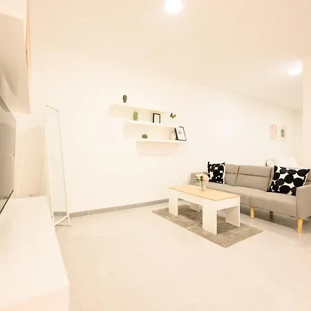 Apartament Elewana *