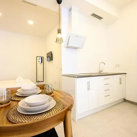 Elewana Apartament *