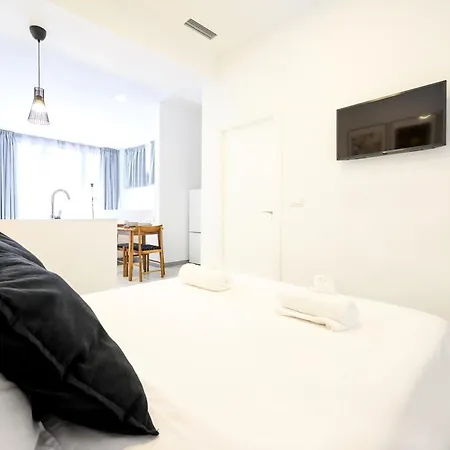 Elewana * Τορρεμολίνος