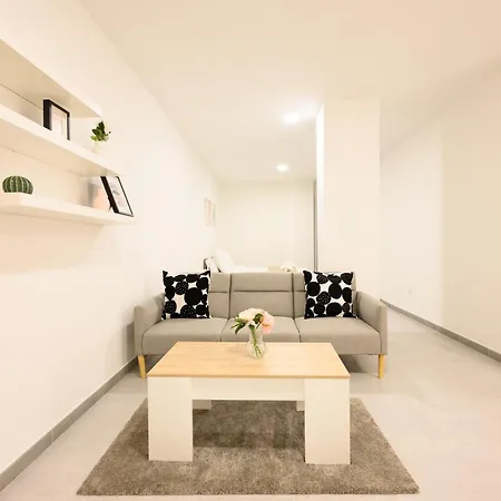 Elewana * Τορρεμολίνος